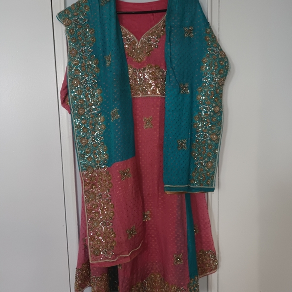 Fancy dress - Picture 3 of 4